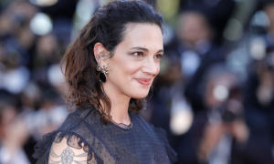 L'actrice italienne Asia Argento aurait payé un homme qui l'accuse d'agression sexuelle