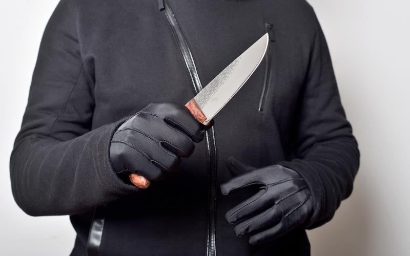Florange : un homme poignardé à bord de son véhicule 