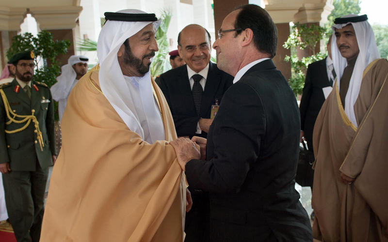 François Hollande au Qatar pour la vente de 24 Rafale
