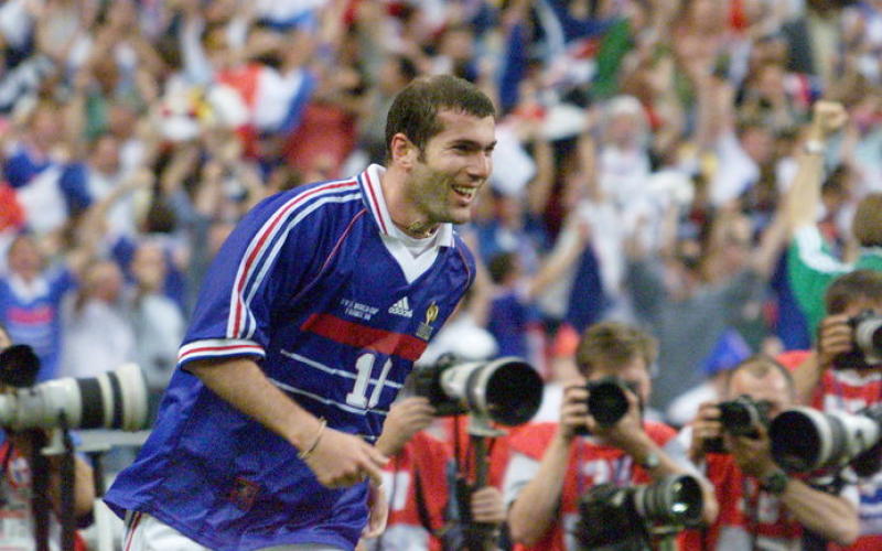 France-Brésil : les "centenaires" des Bleus honorés