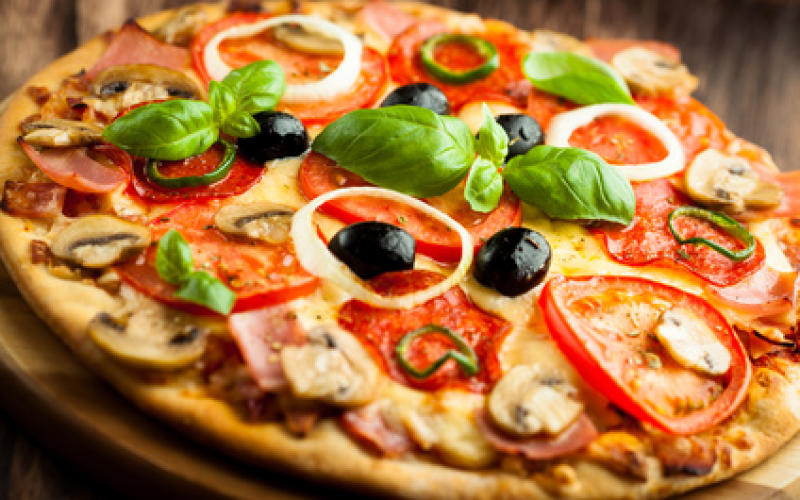 Il paye sa tournée de pizzas