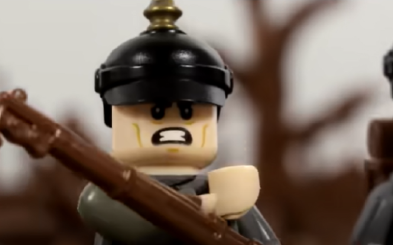 Il reconstitue la bataille de Verdun en Lego : c'est un carton sur YouTube