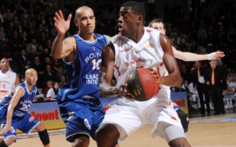 Le SLUC chute à nouveau