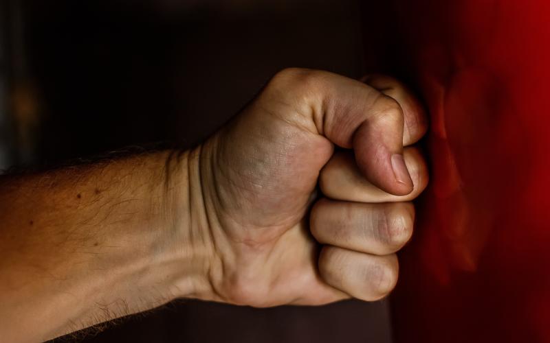 Lorraine : un ado tombe dans un guet-apens, son agression finit sur le web