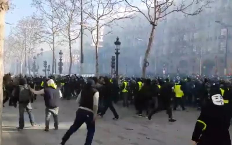 Manifestation violente à Paris