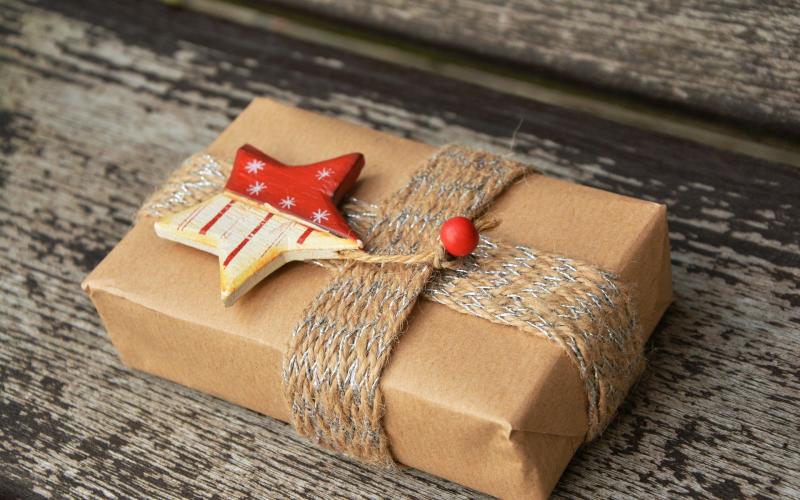Metz : distribution de colis de Noël aux seniors