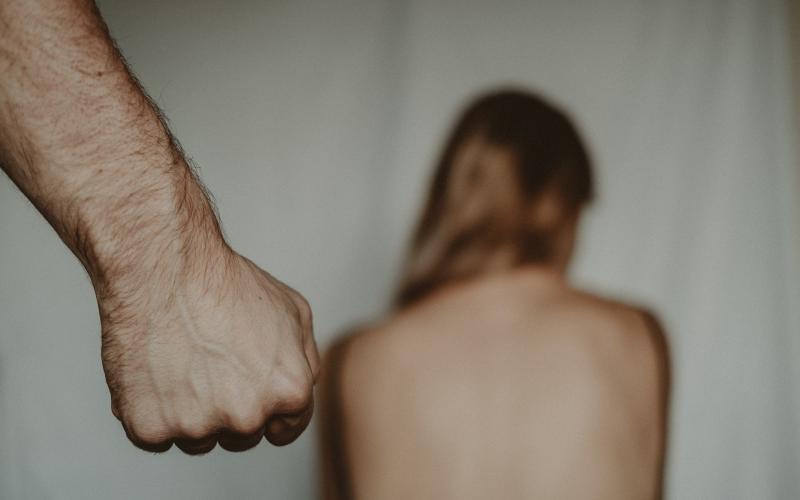Metz : distribution de violentomètres, pour mesurer la violence conjugale