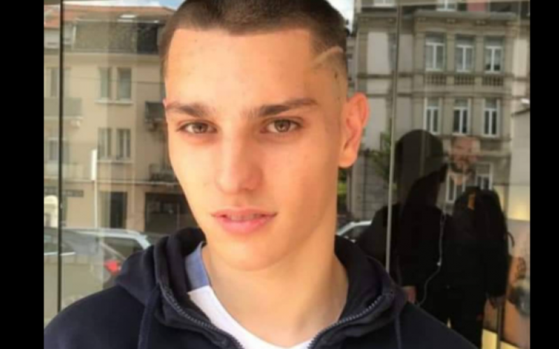 Metz : plus de 150 personnes se sont réunies en mémoire de Romain Schlick