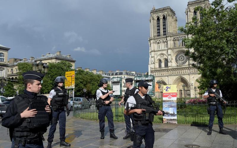 Notre-Dame de Paris : l'auteur de l'attaque était en Doctorat à l'Université de Metz