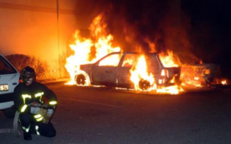 Un corps calciné dans une voiture à Marseille