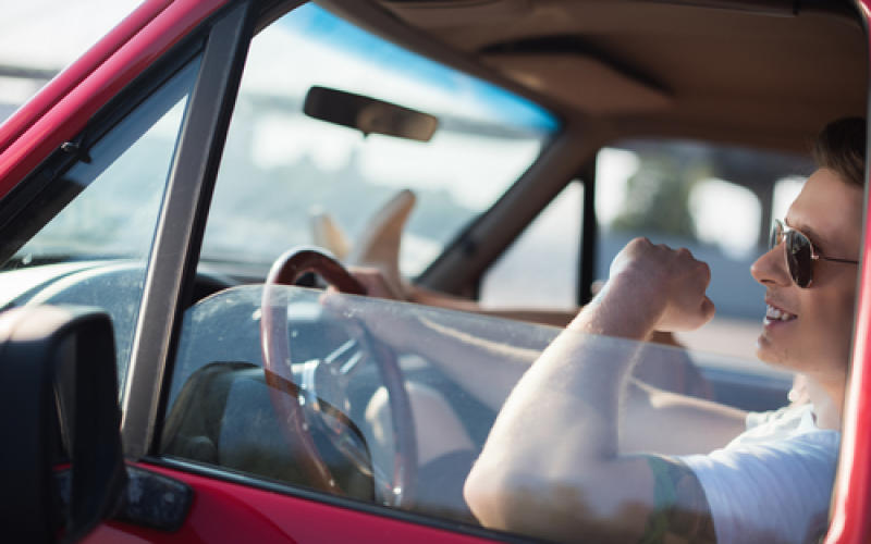 Vers une nouvelle indemnité carburant pour ceux qui sont obligés d'utiliser leur voiture pour aller travailler ?