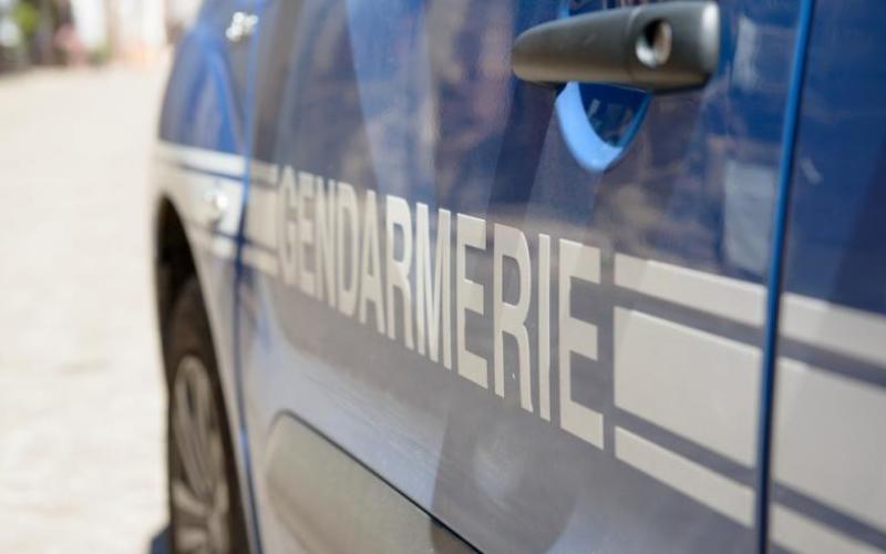 Vosges : les gendarmes retrouvent un homme ivre et nu sur une aire de repos