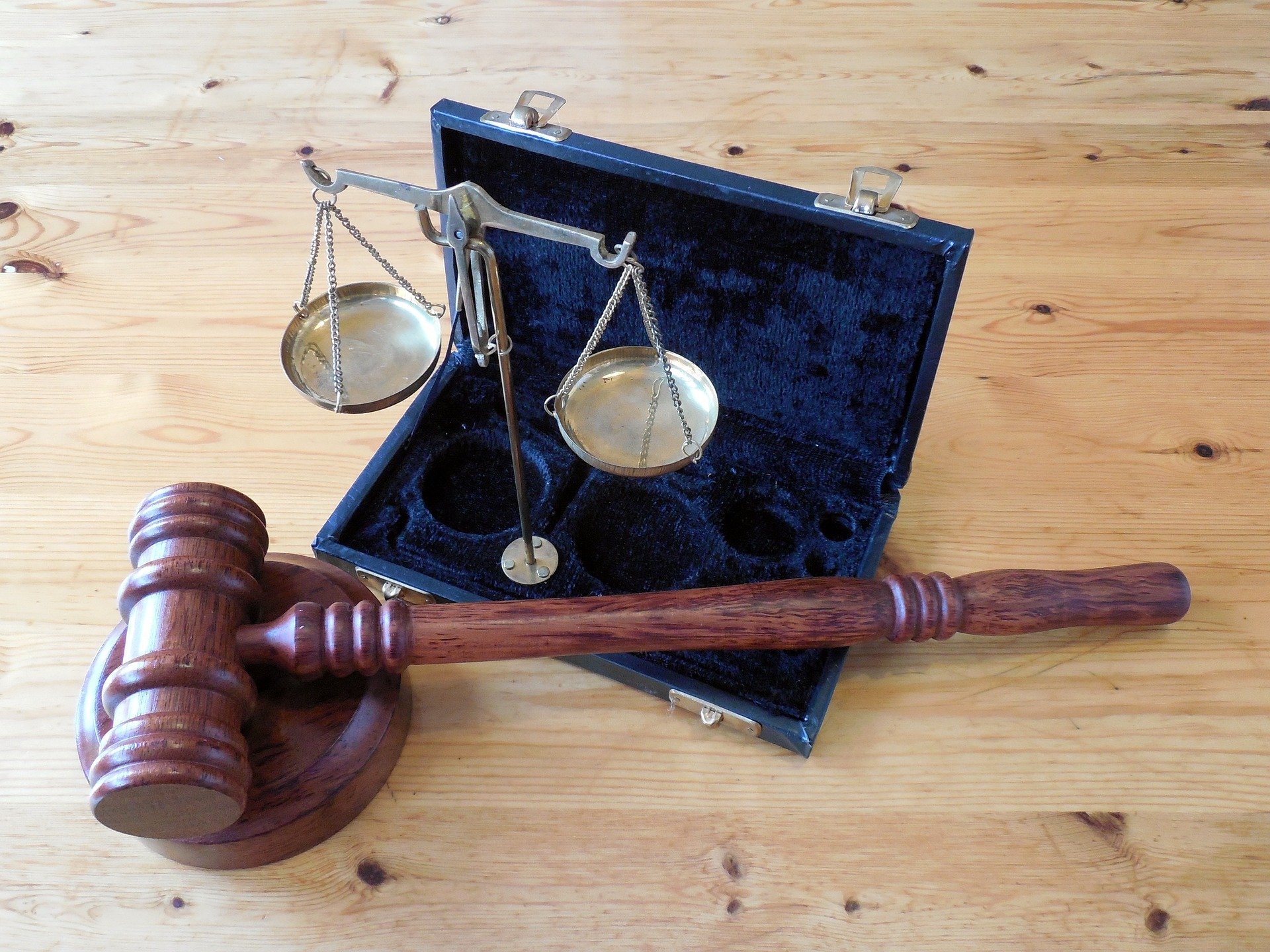 2 ans avec sursis requis contre l'ex-médecin de la police du Grand-Est