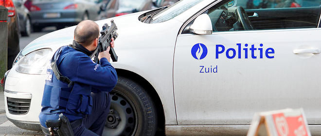 Attentats de Paris : Abdeslam arrêté à Bruxelles