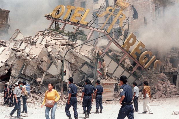 Au moins 248 morts au Mexique après un terrible séisme