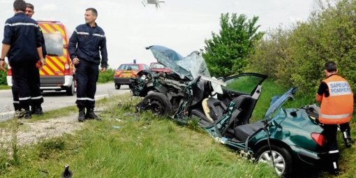 Audun-le-Tiche : Deux blessés graves dans un choc frontal