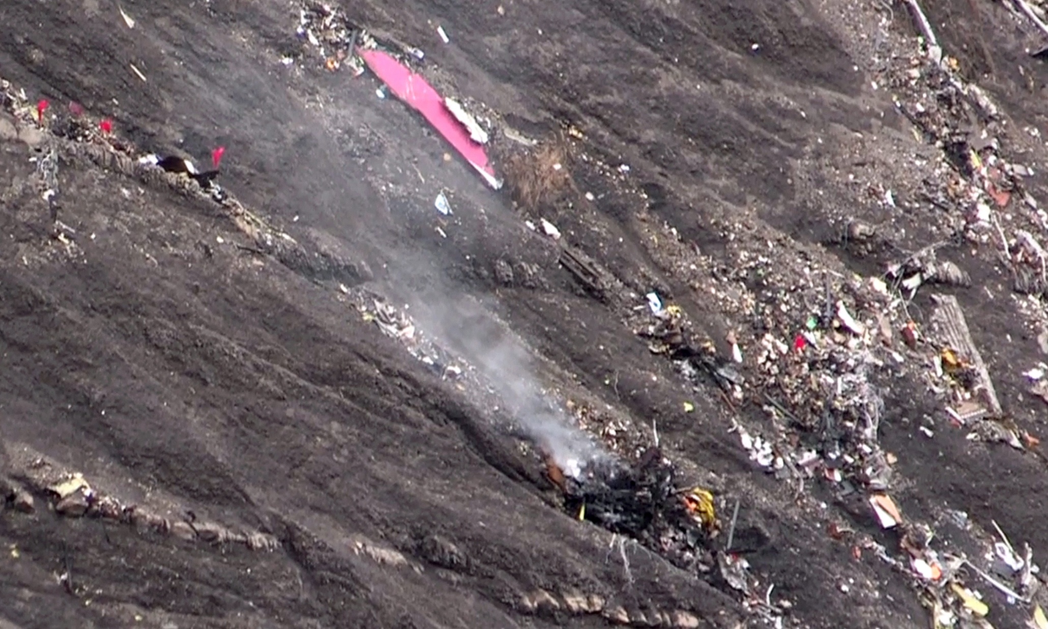 Crash d'un airbus A320 de Germanwings : après le drame, l'enquête