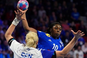 Euro 2018 : les handballeuses françaises tombent sur un os