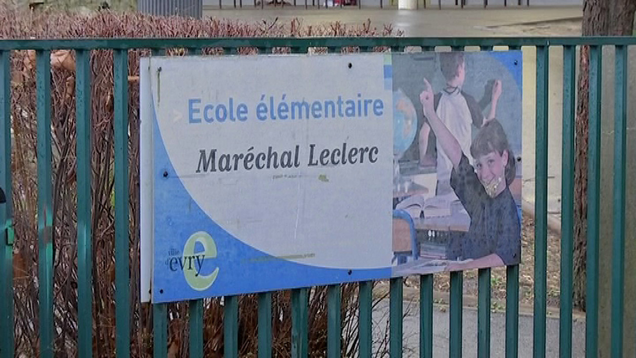 Evry : Soupçonné de filmer ses élèves, le directeur se suicide