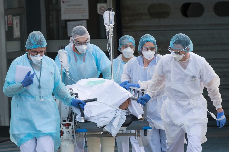 Hôpital: la première hausse de salaire du "Ségur" avancée à octobre