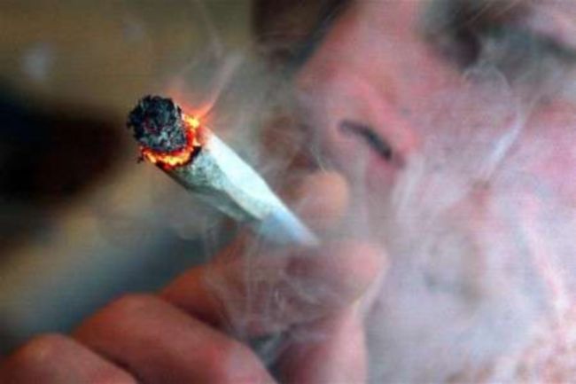 Il tente de vendre du cannabis à des policiers à Luxembourg-Ville