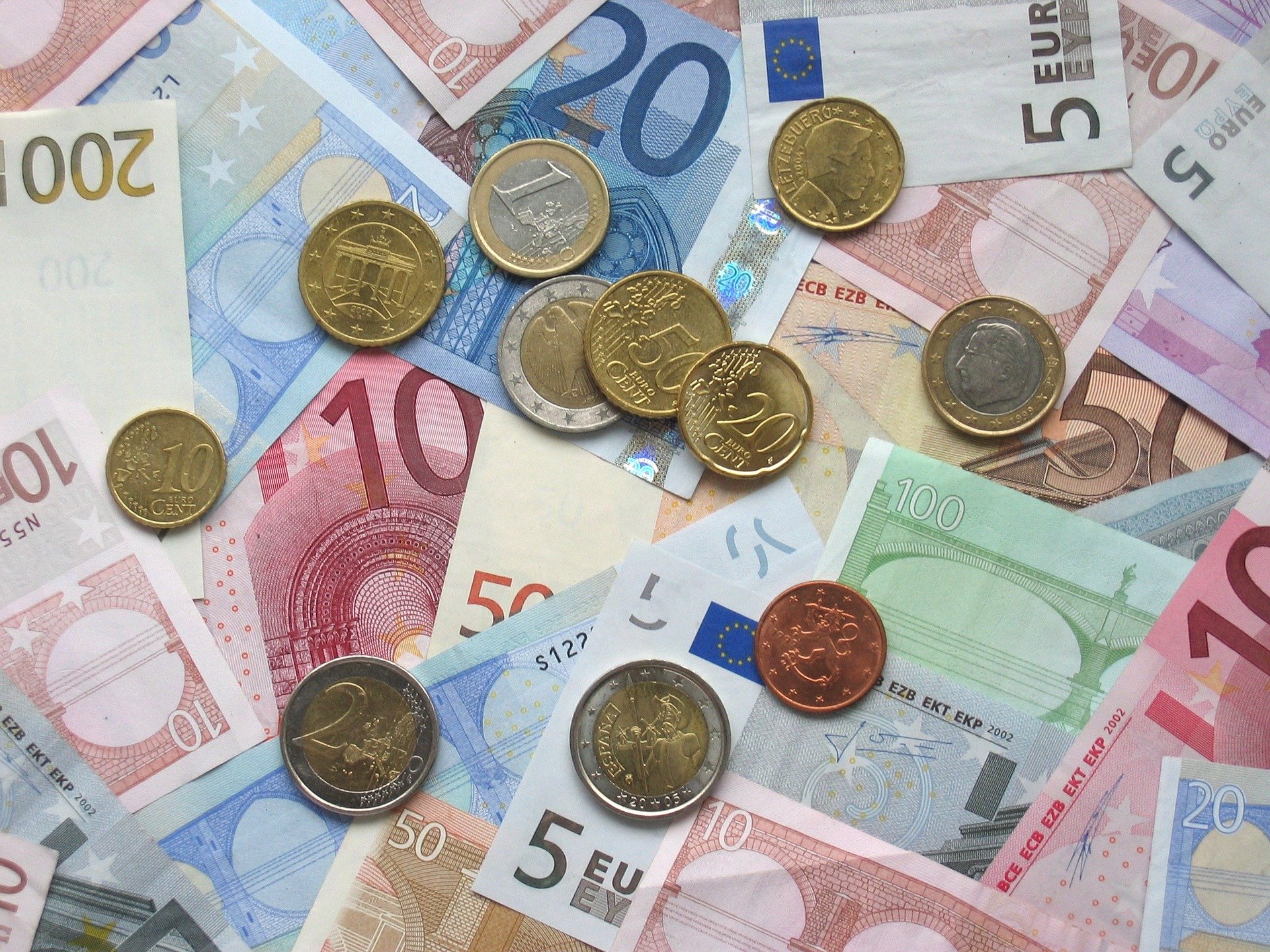 L'aide exceptionnelle de 150 euros est versée aujourd'hui aux bénéficiaires du RSA et des APL