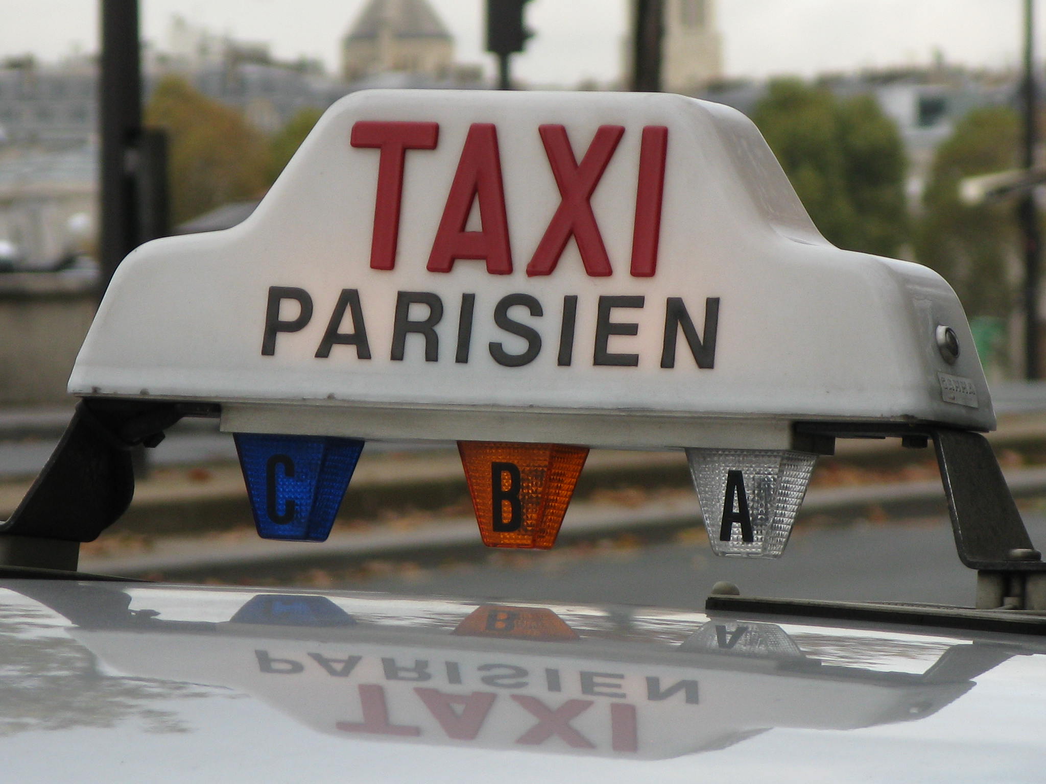 La grogne des taxis continue