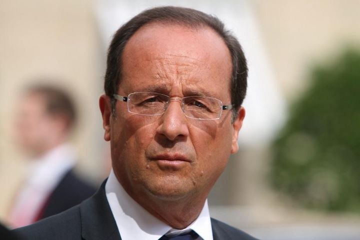 La popularité de François Hollande chute encore