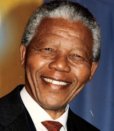 Le monde entier rend hommage à Nelson Mandela