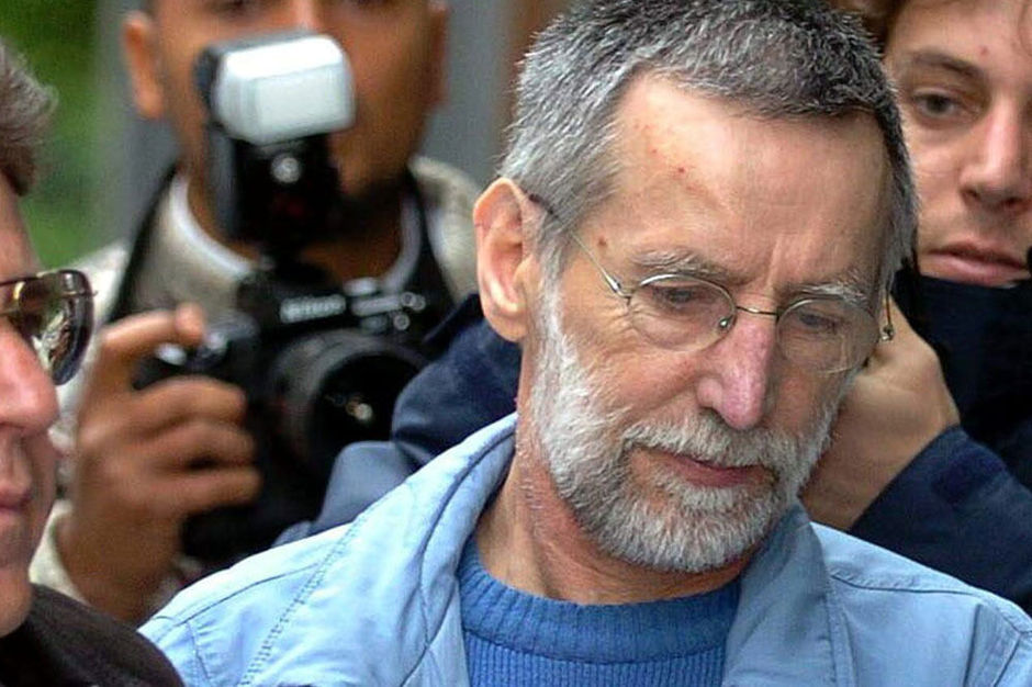 Les fouilles chez Michel Fourniret pour retrouver la petite Estelle, pourraient durer une semaine