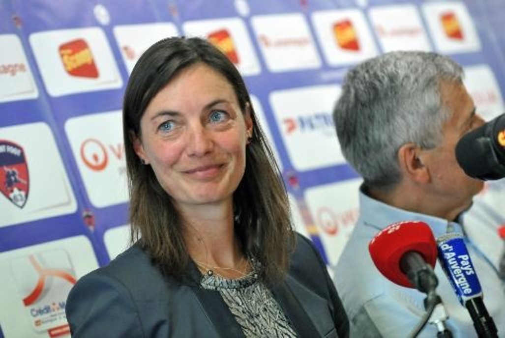 Ligue 2 : Corinne Diacre ovationnée malgré la défaite du Clermont Foot