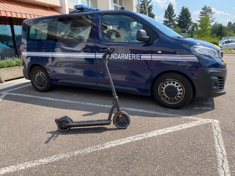 Longeville-lès-Saint-Avold : un homme ivre et en trottinette, arrêté sur l'A4