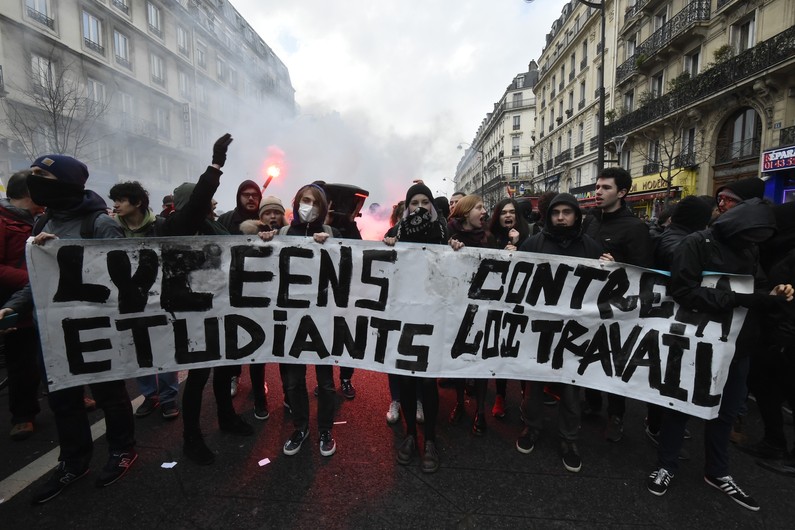 Manifestation anti Loi Travail : débordements et violence policière à Paris