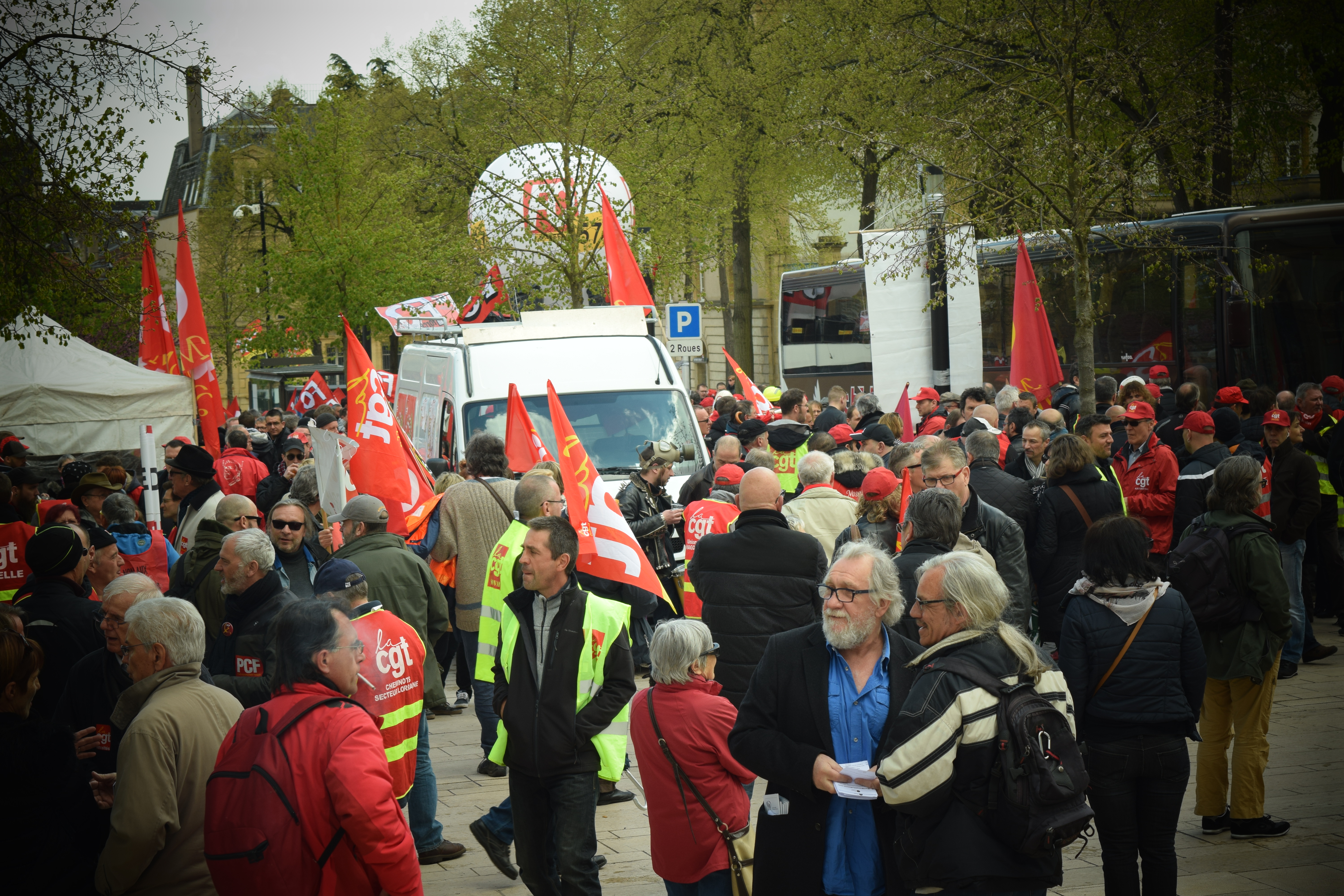 Manifestation anti-Loi Travail : entre 170 000 et 500 000 personnes en France, 1800 à Metz.