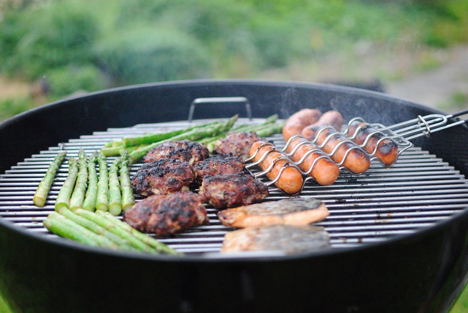Moselle-Est : un barbecue mal éteint, envoie 4 personnes aux urgences