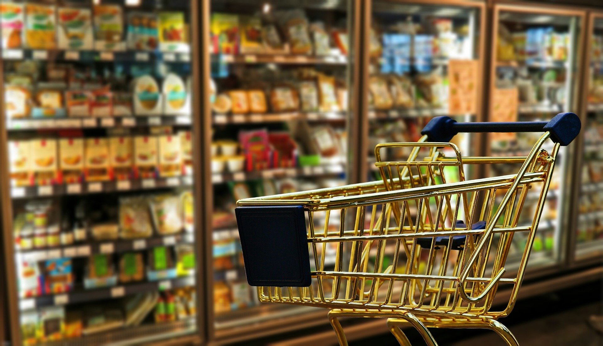 Moselle : un produit qui attaque la Covid-19, appliqué dans un supermarché