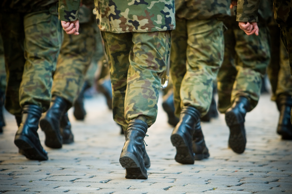 Plan Vigipirate : le préfet de la Moselle, auprès des militaires à Thionville
