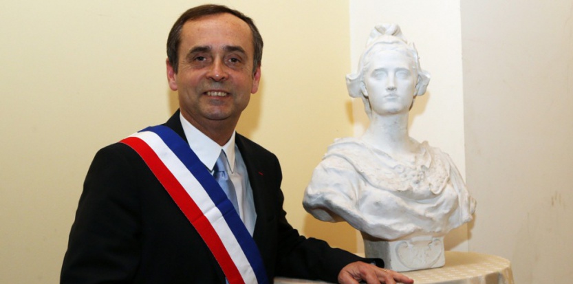 Robert Ménard nie de nouveau le « fichage » des écoliers à Béziers lors de son audition