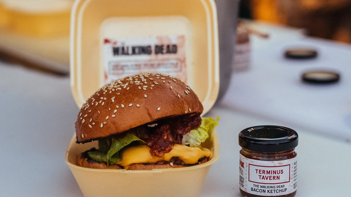 Un burger à la chair humaine