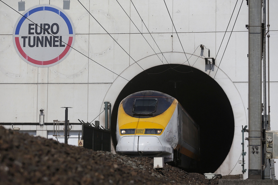 Un migrant soudanais meurt près du tunnel sous la Manche
