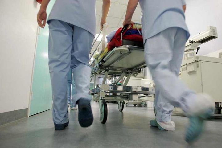 Un pharmacien foudroyé par une méningite